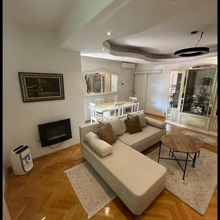 Luxestay Скопье