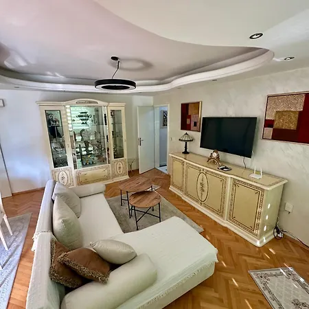 아파트 Luxestay *