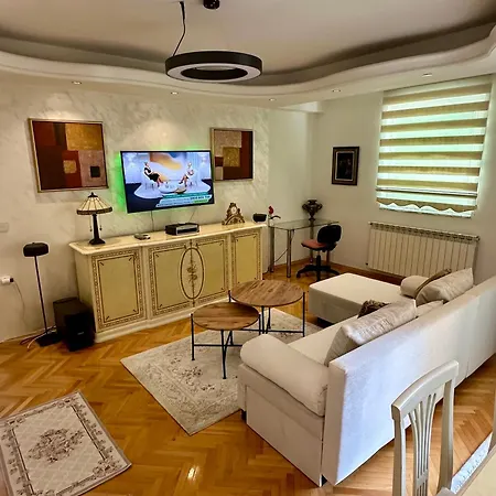 아파트 Luxestay *