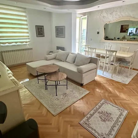 Luxestay * 스코페