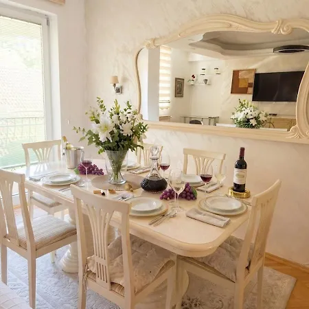 Apartament Luxestay